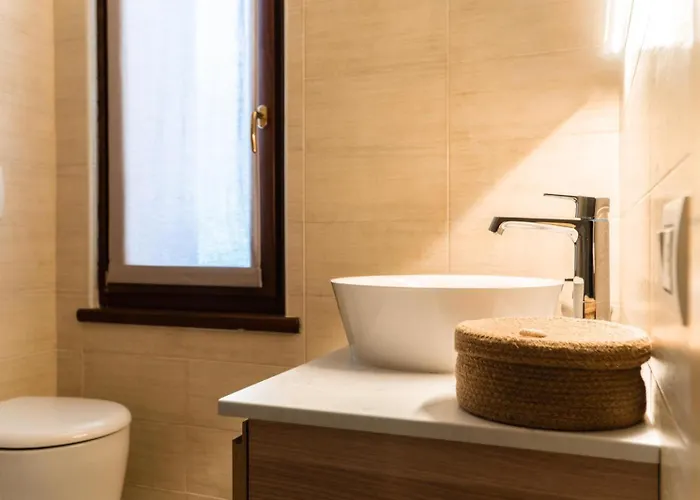 Ξενοδοχείο με διαμερίσματα Maison Poluc - Alpine