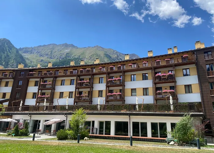 Ξενοδοχείο με διαμερίσματα Maison Poluc - Alpine 3*